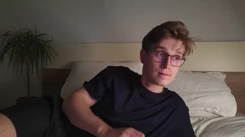 Matthew online show from 30, 11, 2025