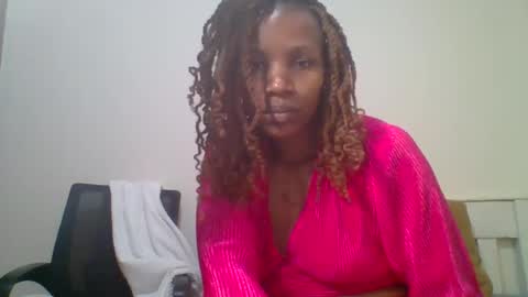 Snapshot of shirleen_ chatting on 6, 8, 2026 Shirleen online show from 6, 8, 2026