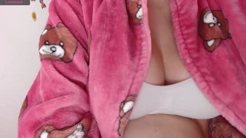Snapshot of shopiagarcia_ chatting on 20, 1, 2025 lamai online show from 20, 1, 2025