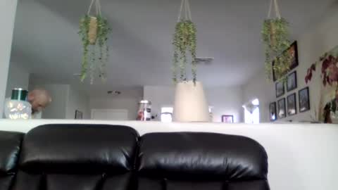 Snapshot of shwmeyours chatting on 8, 11, 2025 shwmeyours online show from 8, 11, 2025