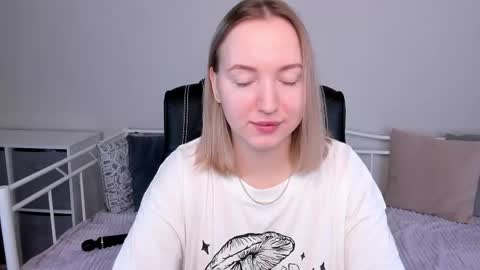 Snapshot of shy_annacutie chatting on 25, 2, 2025 Anna online show from 25, 2, 2025