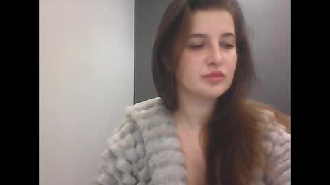 Snapshot of shy_girl98 chatting on 18, 11, 2025 shy_girl98 online show from 18, 11, 2025