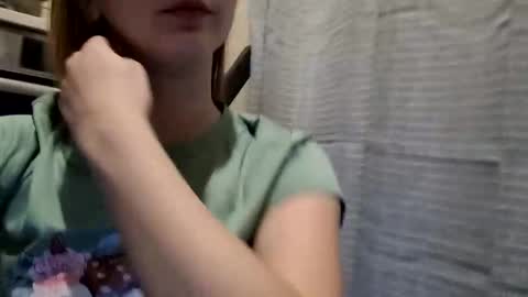 Snapshot of shy_model19 chatting on 24, 12, 2024 shy_model19 online show from 24, 12, 2024