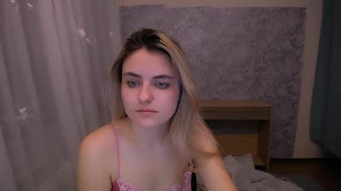 shy_sabrina_ online show from 28, 2, 2025