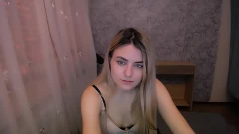 shy_sabrina_ online show from 7, 3, 2025