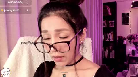 Snapshot of shyangie24 chatting on 8, 10, 2025 Angeline 3 independent come here when am horny... online show from 8, 10, 2025