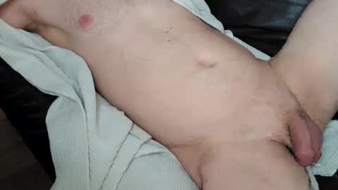 shyboyxxl online show from 18, 4, 2026