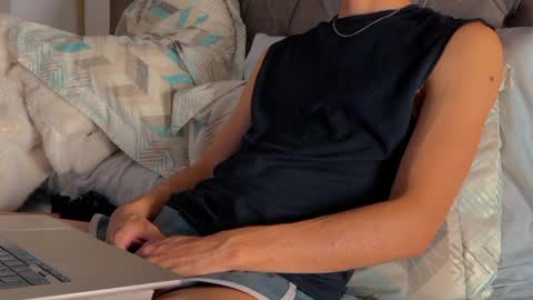 Snapshot of shydude666 chatting on 5, 3, 2025 shydude666 online show from 5, 3, 2025