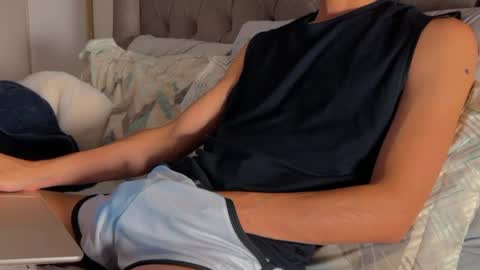 Snapshot of shydude666 chatting on 11, 3, 2025 shydude666 online show from 11, 3, 2025