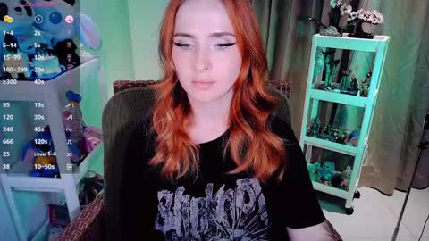 Snapshot of shyfoxxxy chatting on 11, 5, 2026 Effie online show from 11, 5, 2026