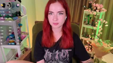 Snapshot of shyfoxxxy chatting on 8, 6, 2026 Effie online show from 8, 6, 2026