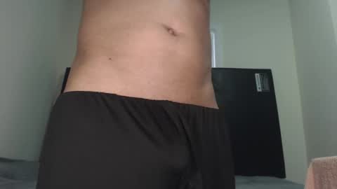 Snapshot of shyguy0401xx chatting on 16, 11, 2025 ShyGuy0401xx online show from 16, 11, 2025