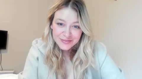 Shyla Marie online show from 6, 11, 2025