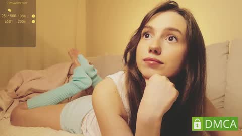 Snapshot of shypeachmaru chatting on 4, 5, 2026 Mary online show from 4, 5, 2026