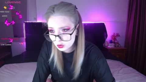 shysweetrish online show from 7, 4, 2026
