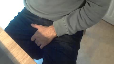 Snapshot of sibblii0 chatting on 13, 10, 2025 Seba online show from 13, 10, 2025