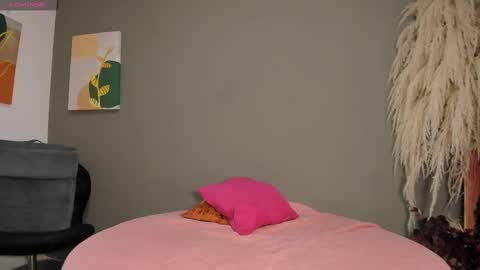 sienna_glow online show from 9, 10, 2025