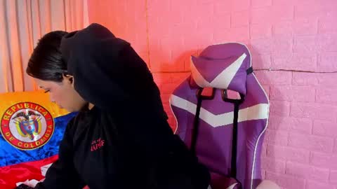 Snapshot of sienna_lux01 chatting on 18, 6, 2026 sienna_lux01 online show from 18, 6, 2026