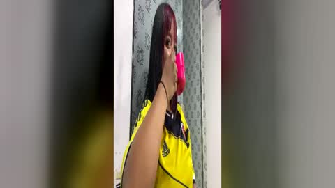 Snapshot of sienna_lux01 chatting on 24, 6, 2026 sienna_lux01 online show from 24, 6, 2026