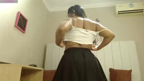 Sienna online show from 11, 9, 2025