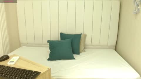 Sienna online show from 25, 9, 2025
