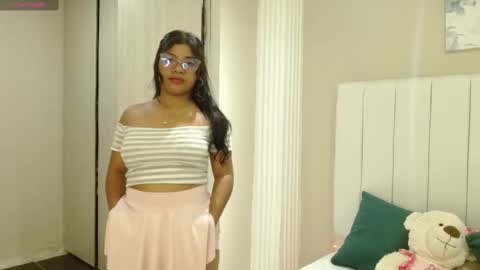 Sienna online show from 2, 10, 2025
