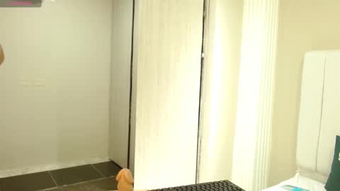 Sienna online show from 11, 10, 2025