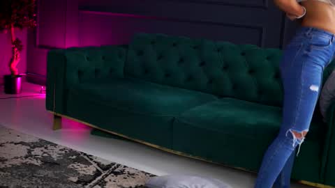 Sienna online show from 29, 9, 2025