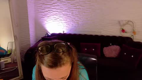 Snapshot of siennashinee chatting on 14, 7, 2026 siennashinee online show from 14, 7, 2026