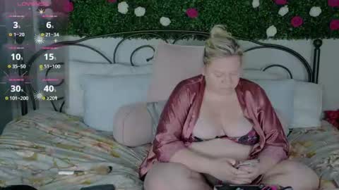 Sienna Luxx online show from 14, 7, 2026