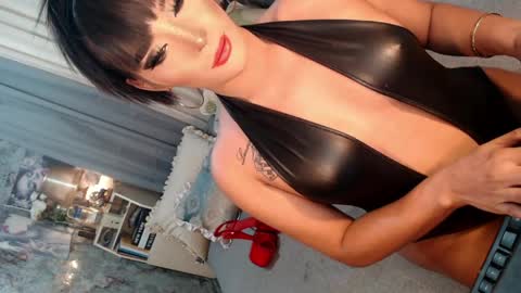Snapshot of sierrafina_mcbride chatting on 15, 5, 2026 Sierrafina online show from 15, 5, 2026