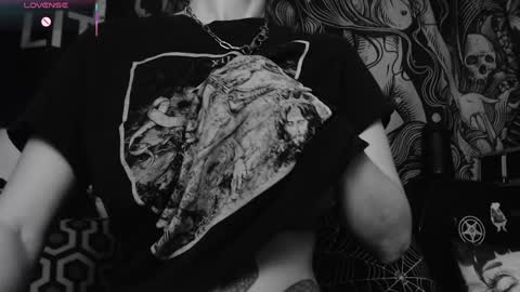 Allmylinkssilentmary666 online show from 19, 12, 2025