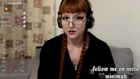 Mia online show from 24, 10, 2025