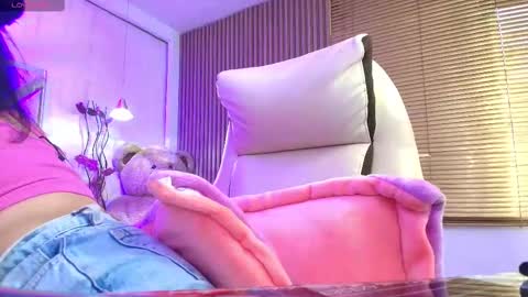 SIlvana  online show from 6, 3, 2025