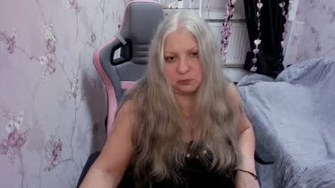 silver_moon_light online show from 19, 10, 2025