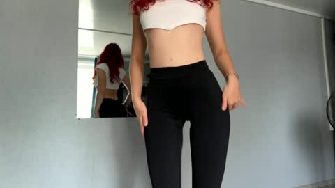 Snapshot of silvia998 chatting on 3, 7, 2026 silvia998 online show from 3, 7, 2026