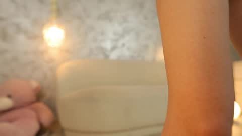 Snapshot of silviavanda chatting on 6, 5, 2026 Silvia online show from 6, 5, 2026