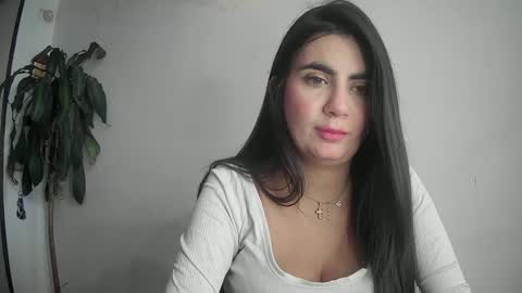 Snapshot of silviecollins chatting on 17, 2, 2025 Silvie online show from 17, 2, 2025