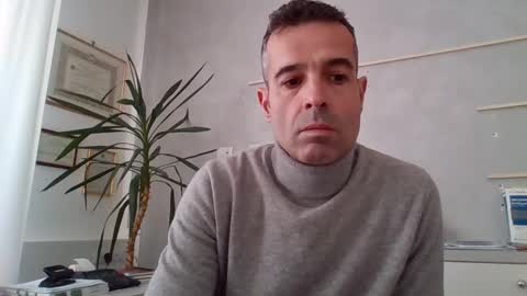 Snapshot of simmeturbate chatting on 27, 12, 2024 Italiandaddyitalydickassbottomassholecomshowmasturbatenudeboyitalyatleticcutemuscolarhardcockdickboy online show from 27, 12, 2024