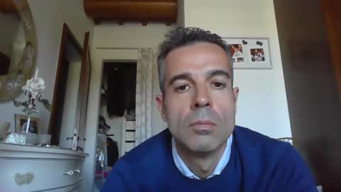 Snapshot of simmeturbate chatting on 14, 10, 2025 Italiandaddyitalydickassbottomassholecomshowmasturbatenudeboyitalyatleticcutemuscolarhardcockdickboy online show from 14, 10, 2025