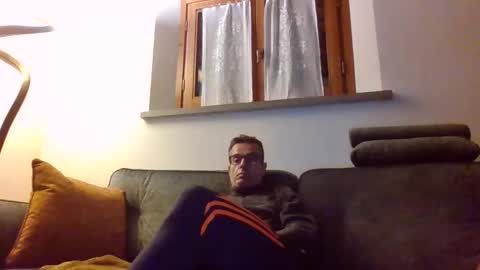 Snapshot of simmeturbate chatting on 27, 10, 2025 Italiandaddyitalydickassbottomassholecomshowmasturbatenudeboyitalyatleticcutemuscolarhardcockdickboy online show from 27, 10, 2025