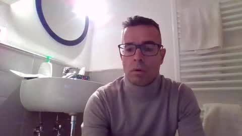 Snapshot of simmeturbate chatting on 23, 2, 2026 Italiandaddyitalydickassbottomassholecomshowmasturbatenudeboyitalyatleticcutemuscolarhardcockdickboy online show from 23, 2, 2026