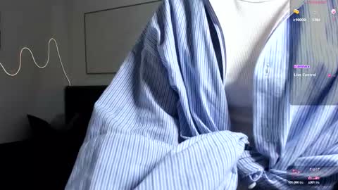 Snapshot of simonagerry chatting on 28, 9, 2025 SimonaGerry online show from 28, 9, 2025