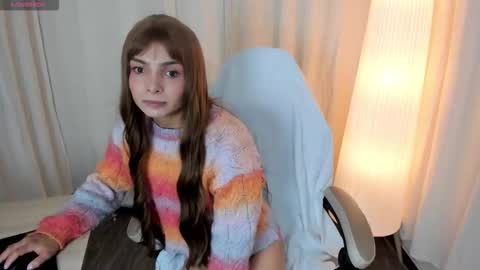 simone_sky online show from 10, 1, 2026