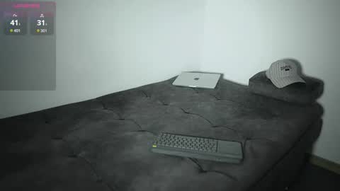 Snapshot of simoon_01 chatting on 14, 11, 2025 SIMOON online show from 14, 11, 2025