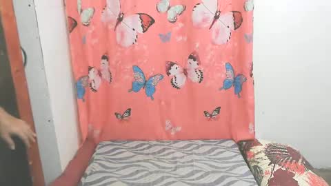 Snapshot of simpleladie15 chatting on 16, 12, 2024 marisweet online show from 16, 12, 2024