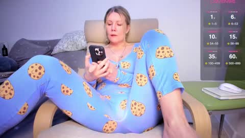 A present for me  online show from 19, 2, 2025