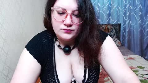 Angela online show from 2, 12, 2024