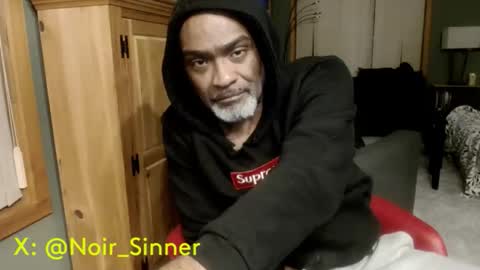 Snapshot of sinnernoir chatting on 3, 4, 2026 My Name Is..............................John online show from 3, 4, 2026