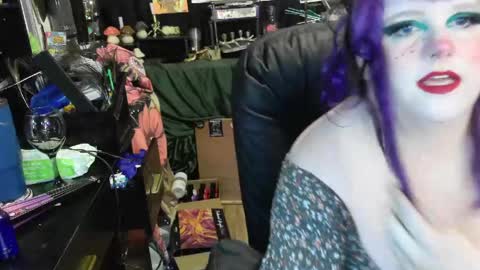 Sinstress hemlock online show from 24, 4, 2026